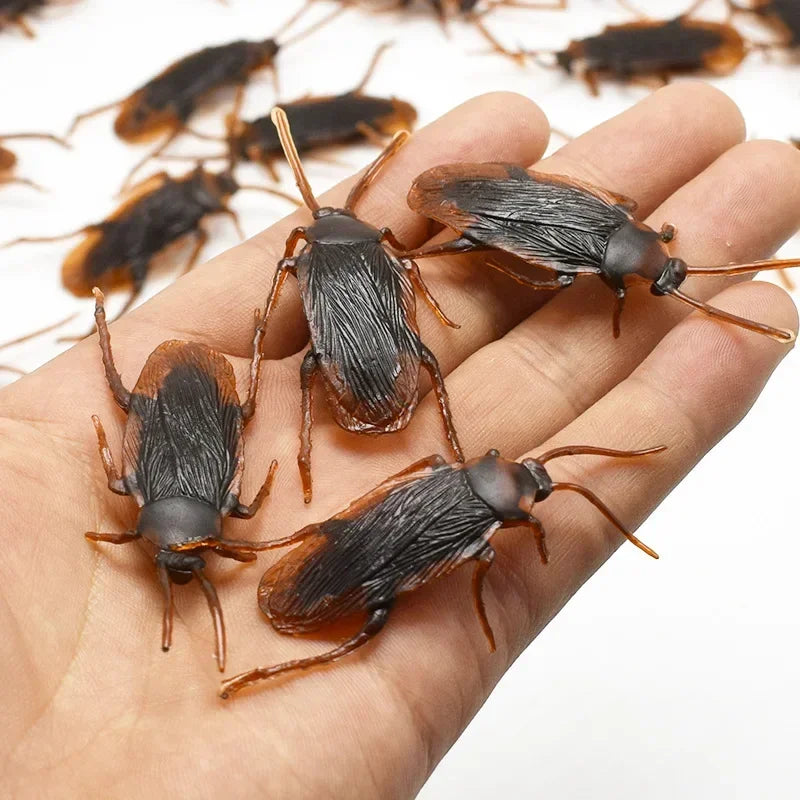 50PCS Fake Cockroach Props Fake Plastic Bugs